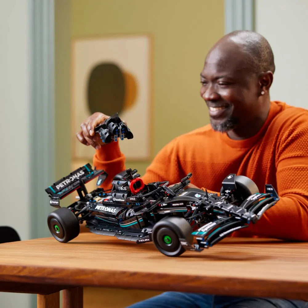 Fórmula 1 - Mercedes-AMG F1 W14 (1642 Pieces)