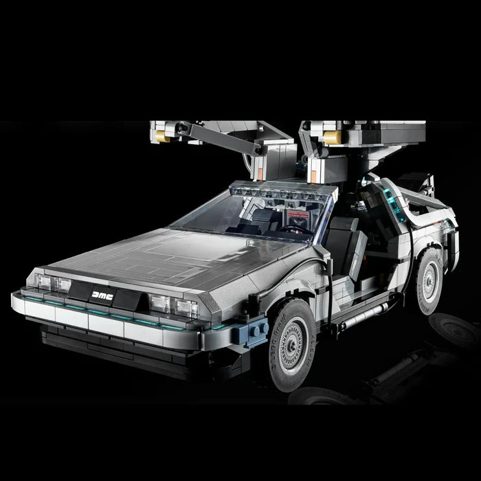 DMC DeLorean “Back to the Future” (1,872 Pieces)