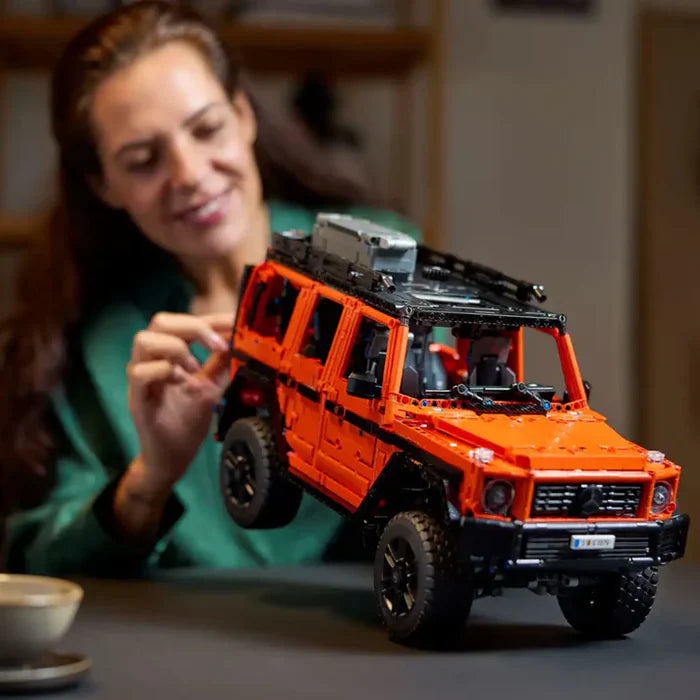 Mercedes-Benz G 500 (2891 Pieces)