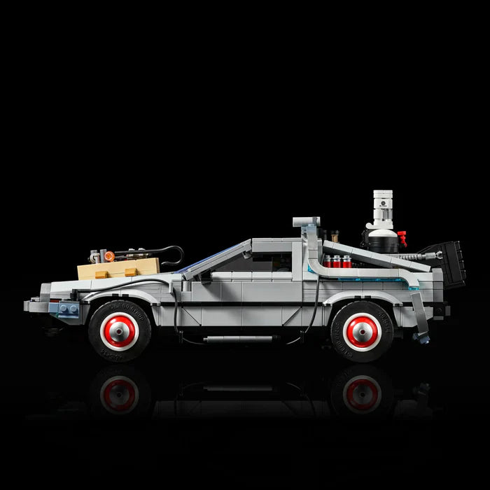 DMC DeLorean “Back to the Future” (1,872 Pieces)